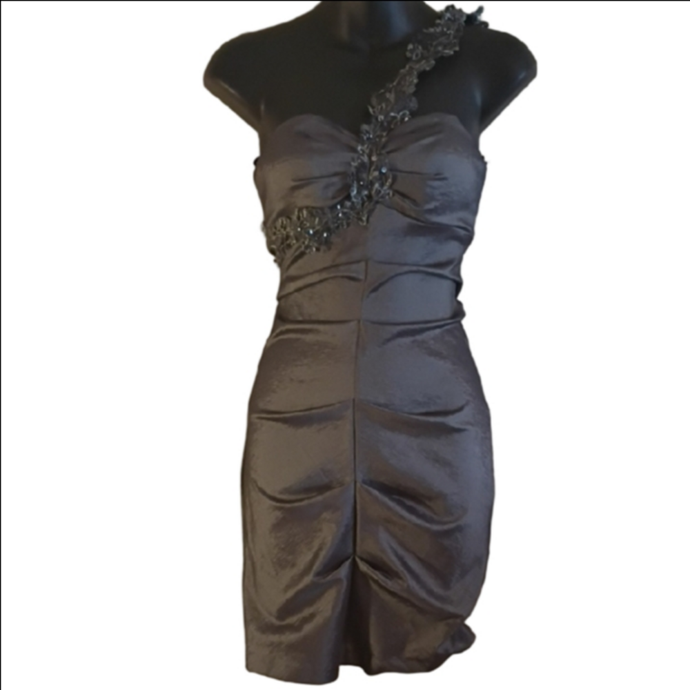 Xscape Metallic Gray One-Shoulder Vintage/ Y2K  Mini Dress. Size 2.